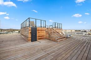 Modern Corner Unit Pool Steps From Palm Beach