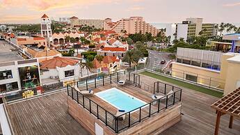 Modern Corner Unit Pool Steps From Palm Beach
