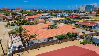 Colonial Modern Villa Sleep 14-pool Palapa Court