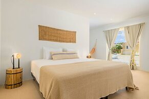 Colonial Modern Villa Sleep 14-pool Palapa Court