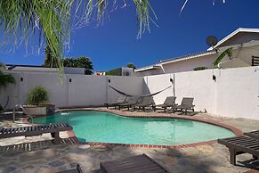 Large Villa-pool-6 Room-sleeps 14-nearby Marriott