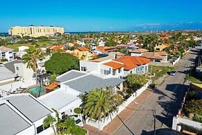 Large Villa-pool-6 Room-sleeps 14-nearby Marriott