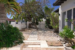 Large Villa-pool-6 Room-sleeps 14-nearby Marriott