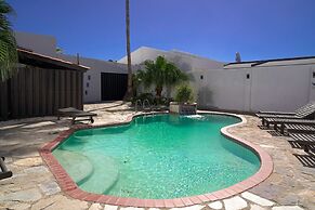 Large Villa-pool-6 Room-sleeps 14-nearby Marriott