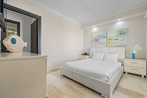 Fantastic 1BR Condo w Amazing Views Amenities