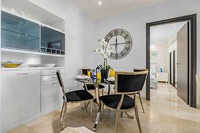 Fantastic 1BR Condo w Amazing Views Amenities