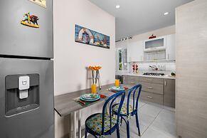 Charming Cozy Studio With Patio Near the Beach