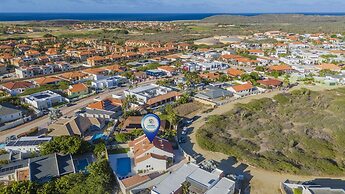 Charming Cozy Studio With Patio Near the Beach