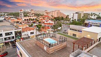 Lux Palm Beach Escape Pool Gym Prime Location