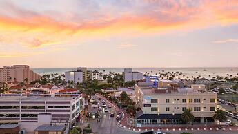 Lux Palm Beach Escape Pool Gym Prime Location