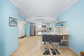 Charming Condo in Prime Location Wacamaya Condos