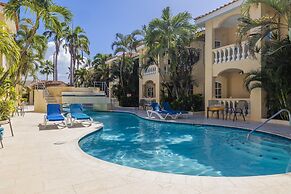 Charming Condo in Prime Location Wacamaya Condos