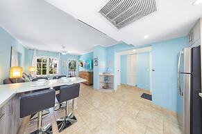 Charming Condo in Prime Location Wacamaya Condos