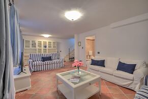 Borgo Belvedere Apartment With Lake View