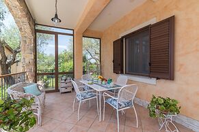 Dimora Patrizia With Pool