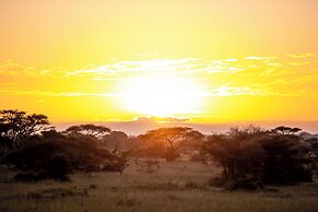 Escarpment Serengeti Luxury Camp