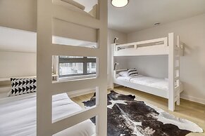 202 Verbier Building 13