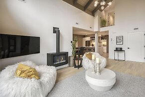 201 Verbier Building 5