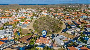 Spacious Renovated House Prvt Pool 5 min to Bch