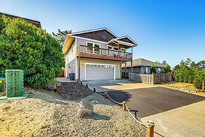 Coastal Oregon Home: Walk to Dock!