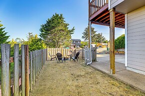 Coastal Oregon Home: Walk to Dock!