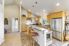 Coastal Oregon Home: Walk to Dock!