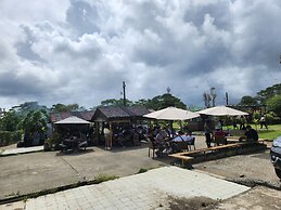 Camp john hay forest lodge