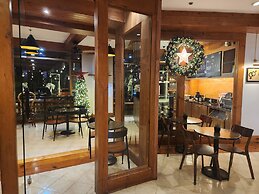 Camp john hay forest lodge