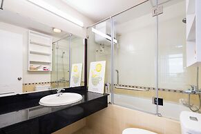 Salute de Sailing Tower - Palace Garden