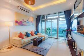 Salute de Sailing Tower - Palace Garden