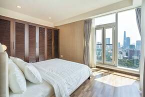 Salute de Sailing Tower - Palace Garden