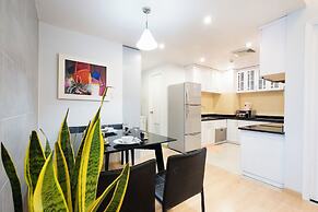 Salute de Sailing Tower - Palace Garden