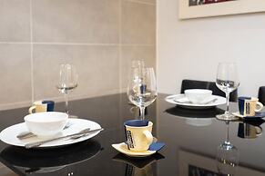 Salute de Sailing Tower - Palace Garden