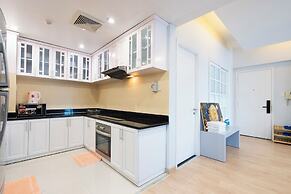 Salute de Sailing Tower - Palace Garden