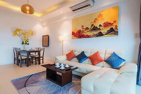 Salute de Sailing Tower - Palace Garden