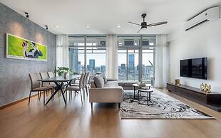 Salute de Sailing Tower - Palace Garden