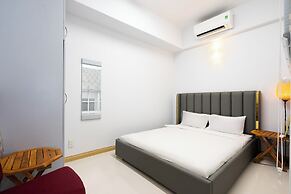 Salute de Sailing Tower - Palace Garden