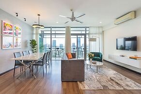 Salute de Sailing Tower - Palace Garden