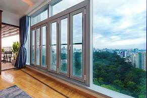 Salute de Sailing Tower - Palace Garden