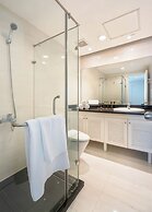 Salute de Sailing Tower - Palace Garden