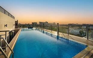 Salute de Sailing Tower - Palace Garden