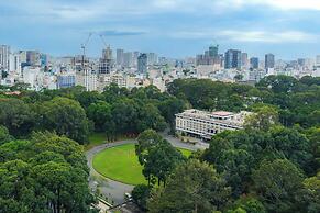 Salute de Sailing Tower - Palace Garden