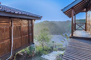 Baron Beach Bungalow