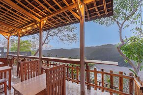 Baron Beach Bungalow