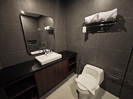 Azana Garden Hill Resort Blora