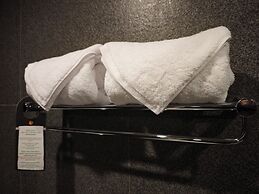 Azana Garden Hill Resort Blora