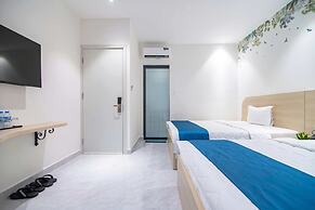 Bin Bin Hotel 14 - Near Vstar School D7