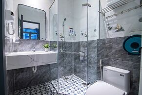 Bin Bin Hotel 14 - Near Vstar School D7