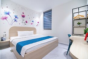 Bin Bin Hotel 14 - Near Vstar School D7