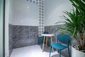 Bin Bin Hotel 14 - Near Vstar School D7